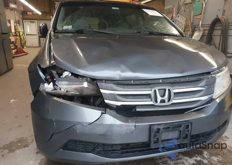 2011 Honda Odyssey Lx из США, поврежденный, VIN 5FNRL5H2XBB075570